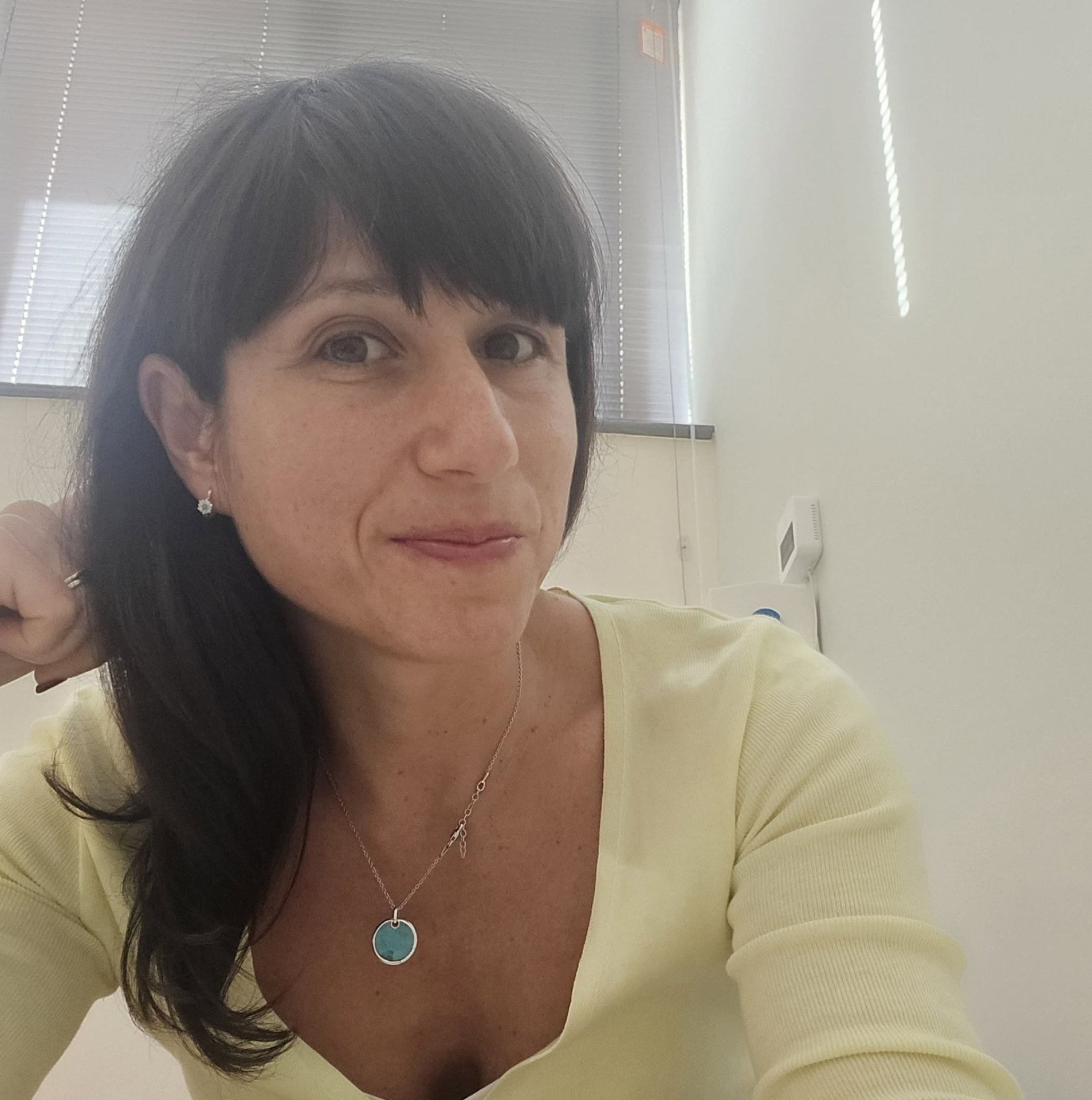 Tammy, licensed acupuncturist and founder of VibrantFlow Acupuncture